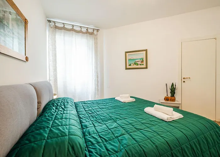 Apartament Guesthost - Casa Titus Mediolan
