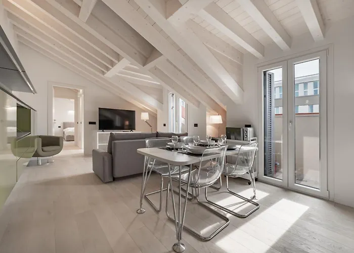 Διαμέρισμα 10 Min Walk From Prada, Bocconi And Metro *