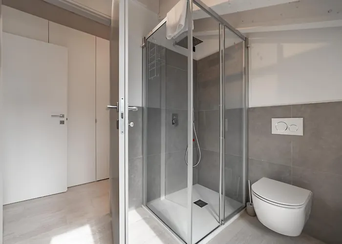 10 Min Walk From Prada, Bocconi And Metro *