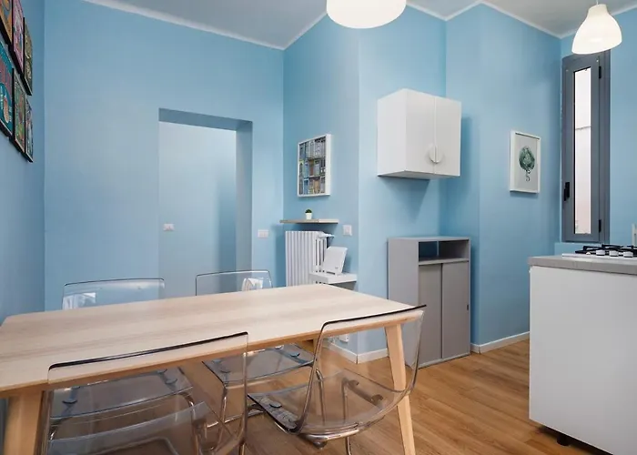 Classbnb - Just 2 Minutes Walk From Domodossola M5 Metro Station Apartamento Milão