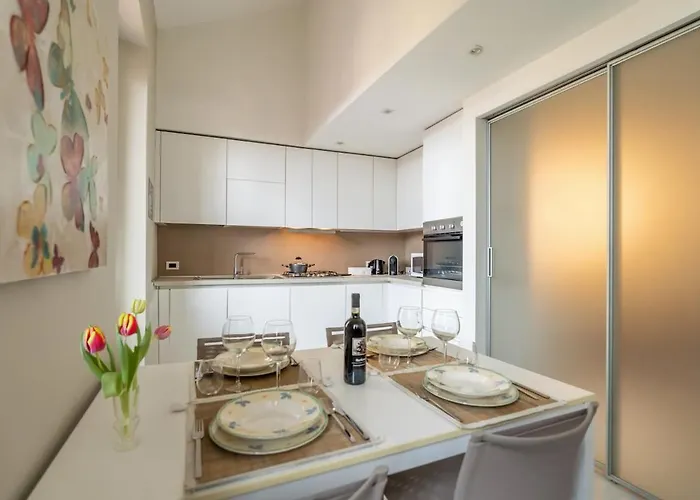 Navigli-duomo - Design Apartment, Netflix, Wi-fi Апартаменты