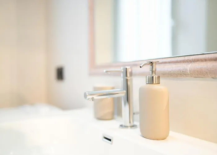 Charming - Navigli, Duomo *