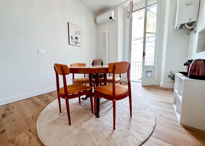 Villoresi - Large Flat Navigli,