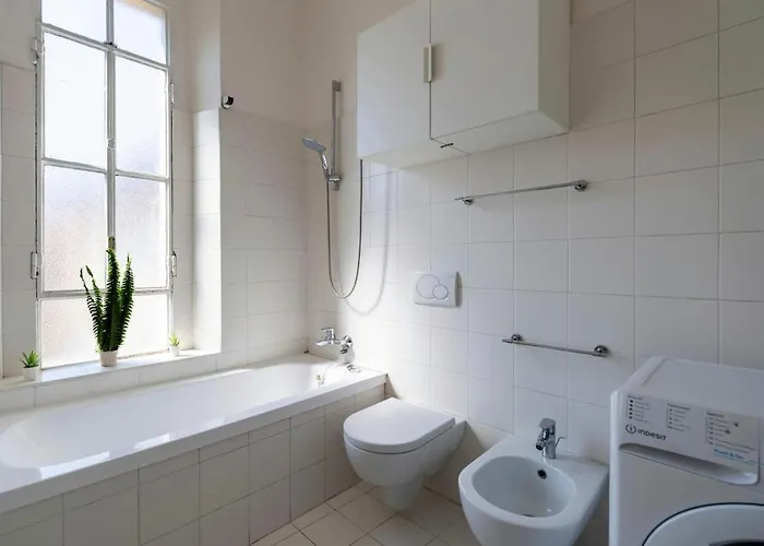 Duomo-linate Airport - Two Bedrooms & Terrace View Appartement Milan