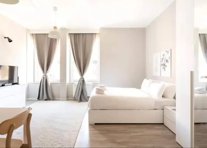 Апартаменты Station Spacious 2br Flat Милан