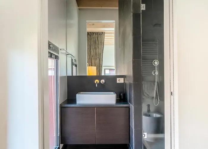 Red Lofty - Parcheggio Privato - 2 Fermate Da Rho Fiera, Mico E Bovisa