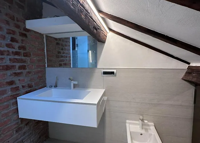 The Savona Design Attic * Milánó
