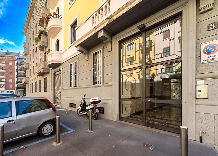 Station 10 Min Private Terrace Skyview 6 Pax Апартаменты Милан