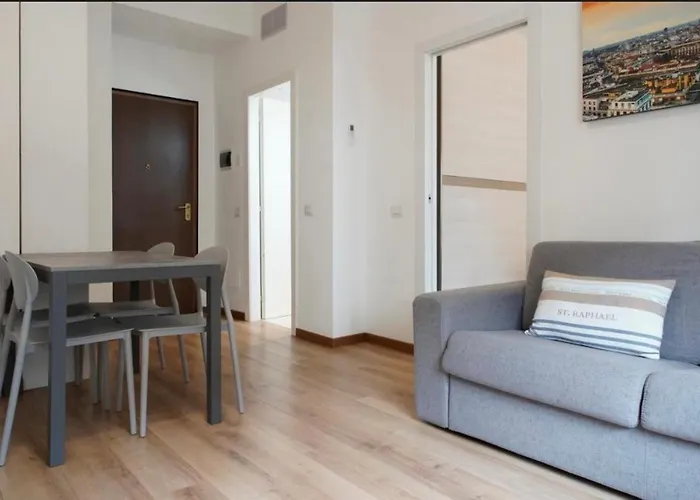 Casa Gioia- 5min Da Stazione Appartamento