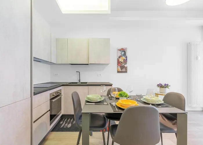 Apartment Bilocale Vicino Tram 2, Smart Tv E Internet Veloce *