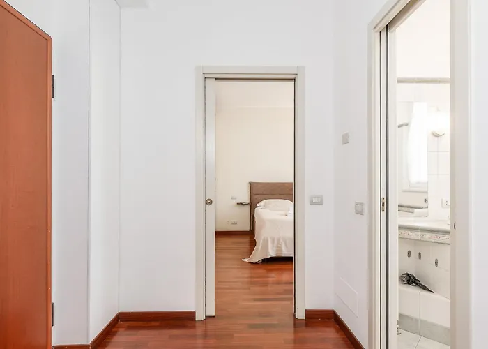Flat In Center With Terrace, Near Garibaldi Fs Apartamento