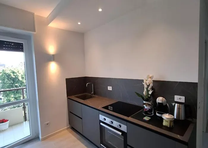Raffinato Trilocale In Zona Centro Apartmán Milán