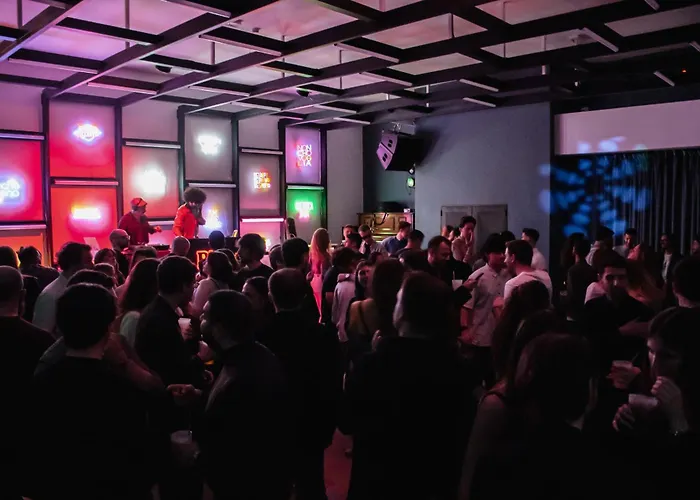 Albergue Yellowsquare *