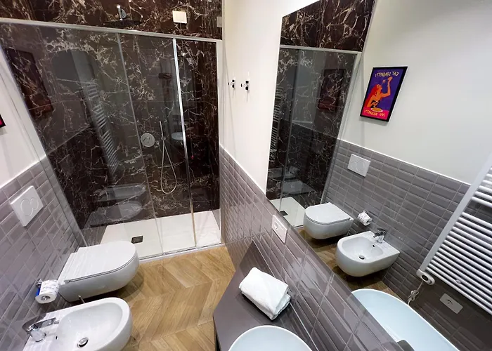 לינה וארוחת בוקר Rossovino Boutique 3*