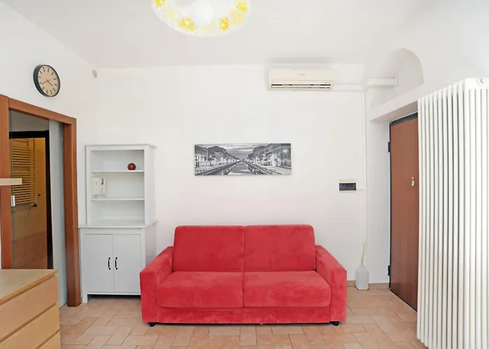 Moro 137 * Milan