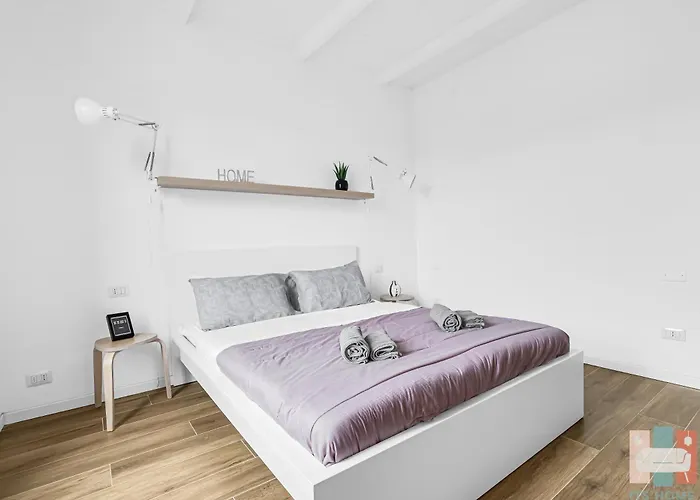 Lo3 • Navigli Chic • Apartman