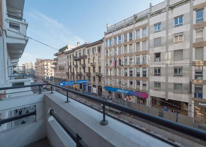 Xenia - 2rooms In Via Petrella 4 D Milano