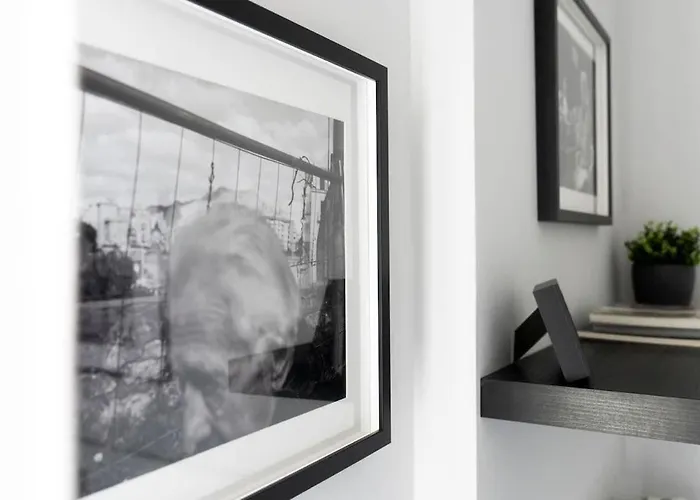 Contrasti - Black & White Apartman