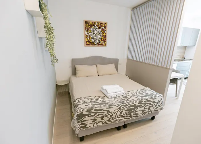 Smart 10 Minutes Duomo By Metro Apartman