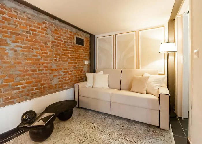 Apartment Youhosty - Design Isola *