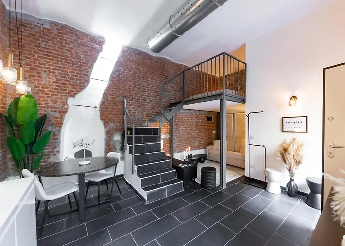 Apartment Youhosty - Design Isola
