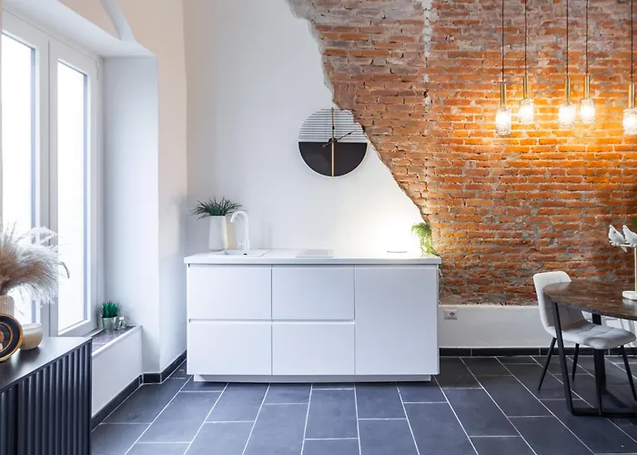 Apartment Youhosty - Design Isola Milan