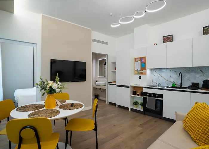 Teodorico Apartments - Quiet Garden View Apartment With Parking *