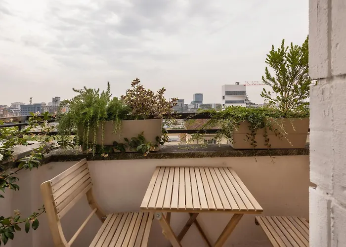 Lägenhet Bright With View Milano