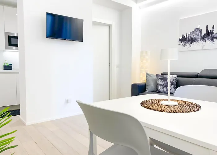 Cardano - 5 Minuti Dalla Stazione Appartement