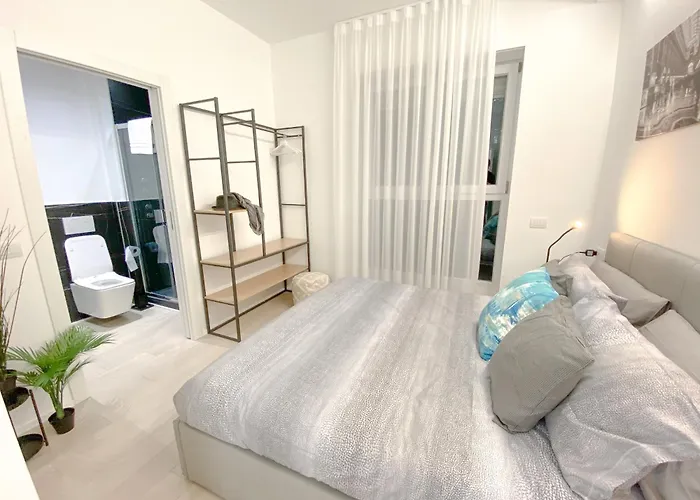 Cardano - 5 Minuti Dalla Stazione Appartement