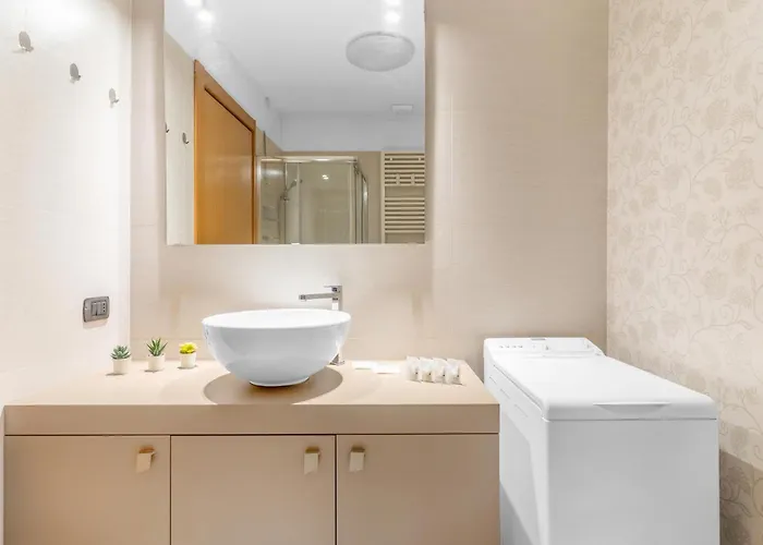 Appartamento Ca2 - Loreto - Duomo- 10 Minutes From The Duomo - Milano