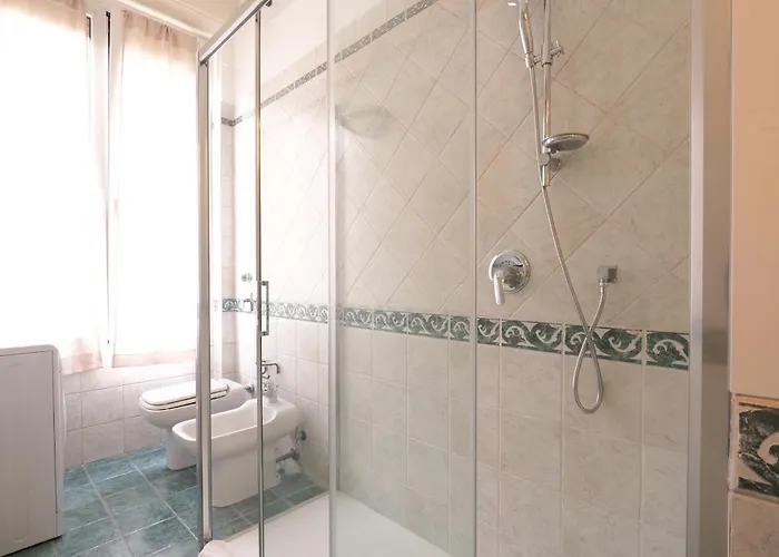 Sva18 - Fully Equipped Large Flat - S. Ambrogio Appartement Milaan