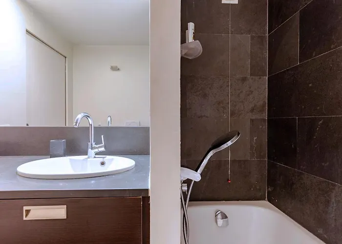 Red Lofty - Parcheggio Privato - 2 Fermate Da Rho Fiera, Mico E Bovisa Milan