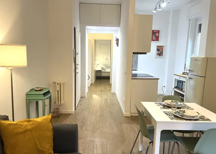 Apartment M4 - Private Garage - Linate Airport - Self Checkin - Lomellina - Milanoflats