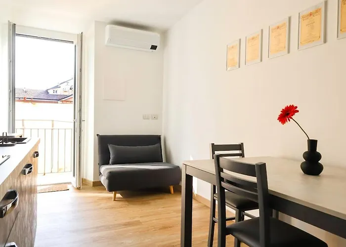 Navigli Maria Flat