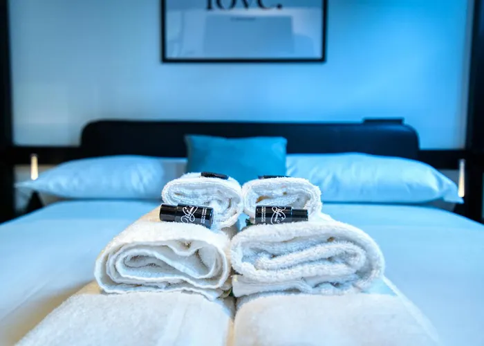 Lägenhet Hozyhome Strategica Soluzione In Fondazione Prada