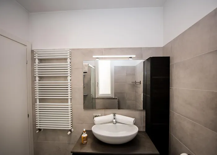 Shortmi Navigli Milan