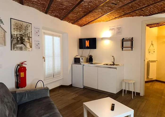 20 Minutes From Center - Design Apartment