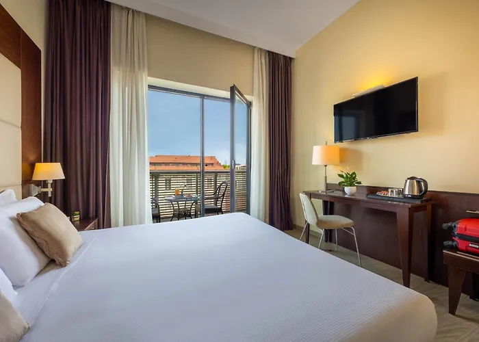 Ih Watt 13 Szálloda