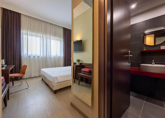 Ih Watt 13 4* Milánó