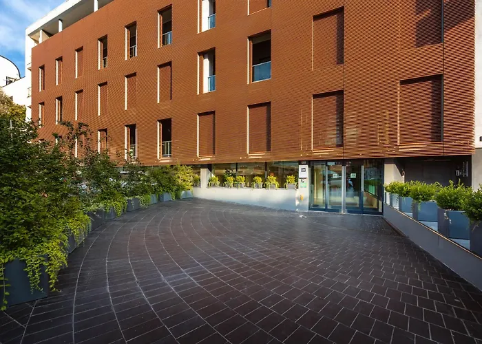 Ih Watt 13 4* Milánó