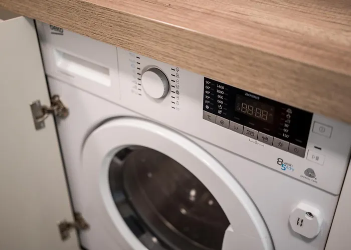 Shortmi Navigli Milan