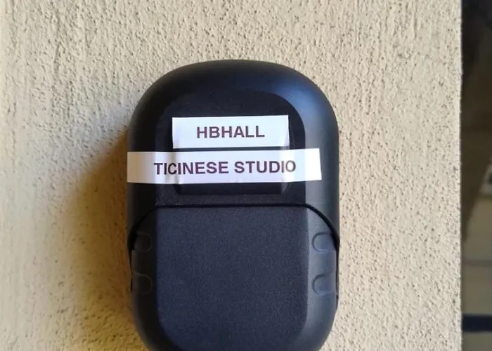 Ticinese 59 דירה