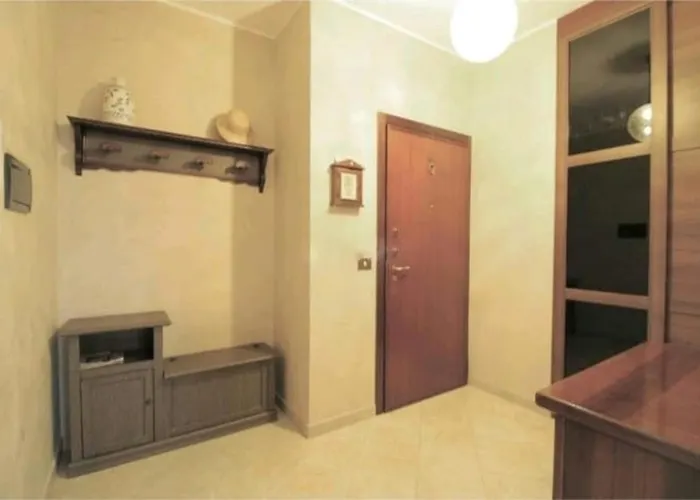Apashort Apartment *