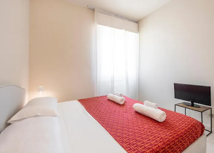 Bright And Modern 2 Double Bedrooms Bocconi מילאנו