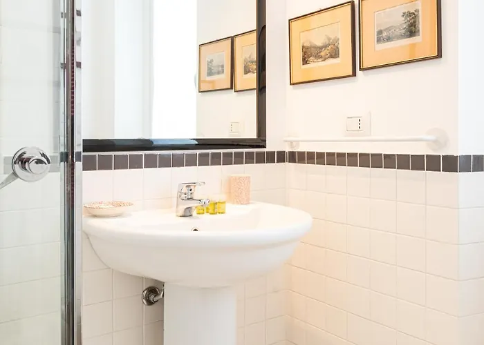 Splendid One Bedroom De Angeli 2nd Fl - Mirable Pm * Milaan