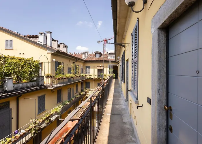 Bilocale Milanese Vicino Paolo Sarpi - Mirable Pm Milán