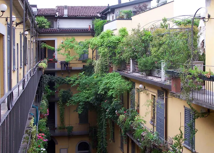 Bilocale Milanese Vicino Paolo Sarpi - Mirable Pm * Milán