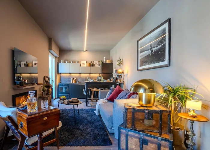 Apartman Lussuoso Attico Con Terrazza, Vicino Metro, Duomo, Fondazione Prada *