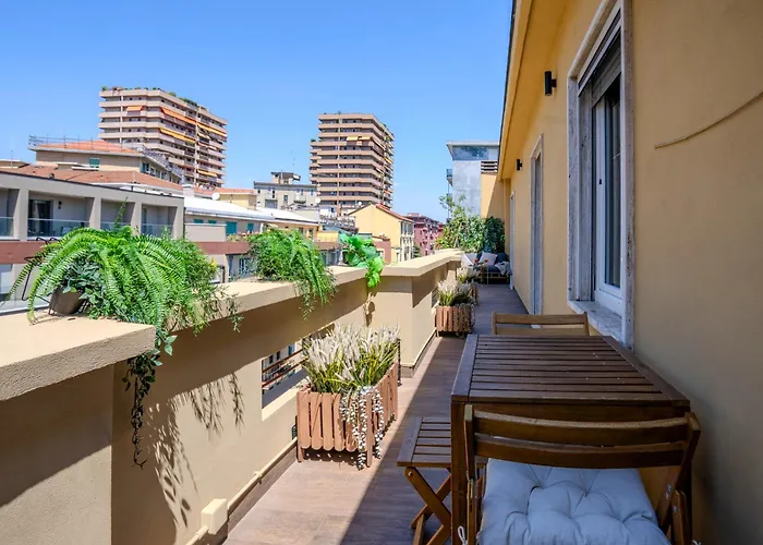 Apartman Lussuoso Attico Con Terrazza, Vicino Metro, Duomo, Fondazione Prada